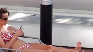 车震女友疯狂抽插全程高能！外面还有路人路过真刺激！